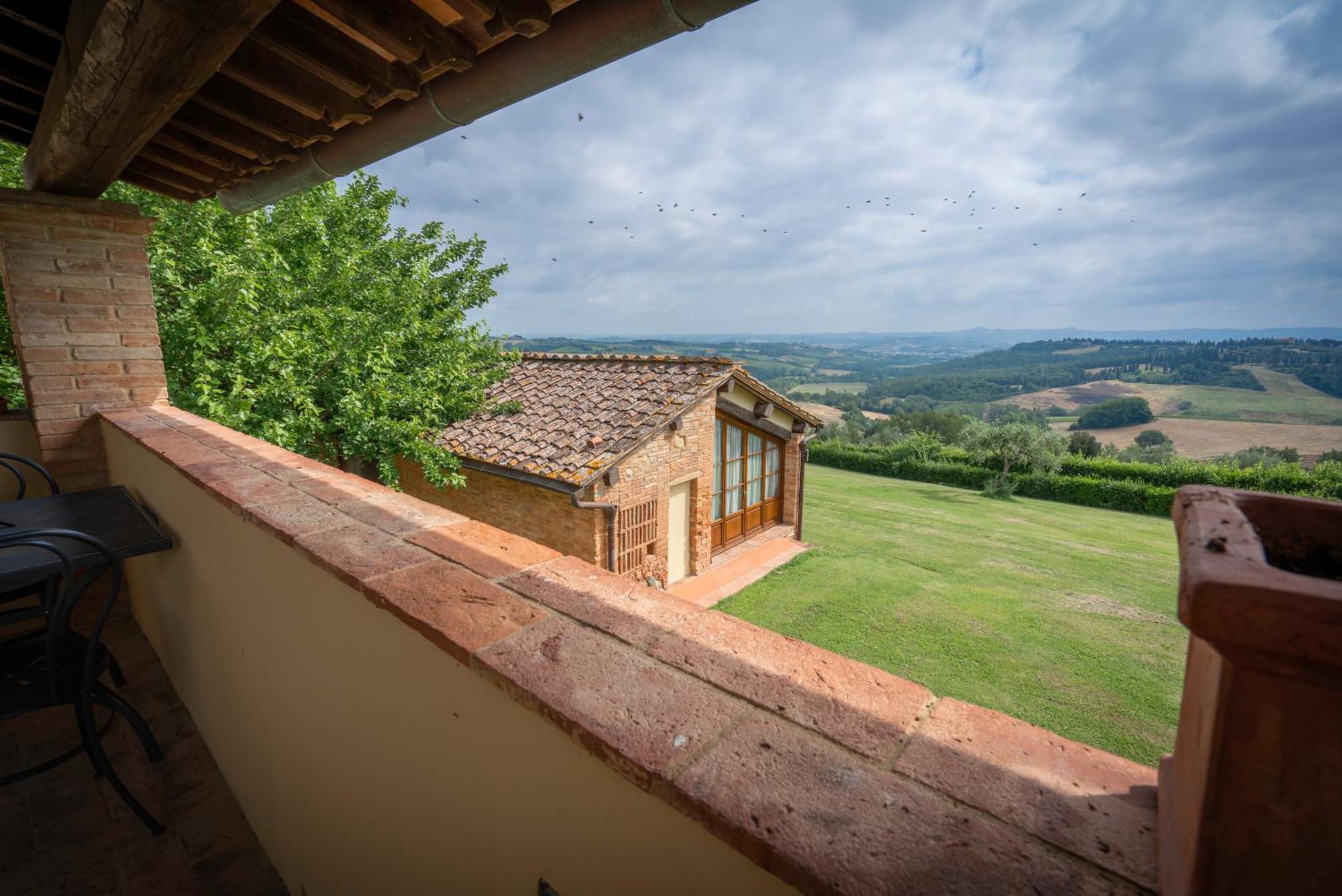 Santo Pietro Resort San Gimignano Exterior foto